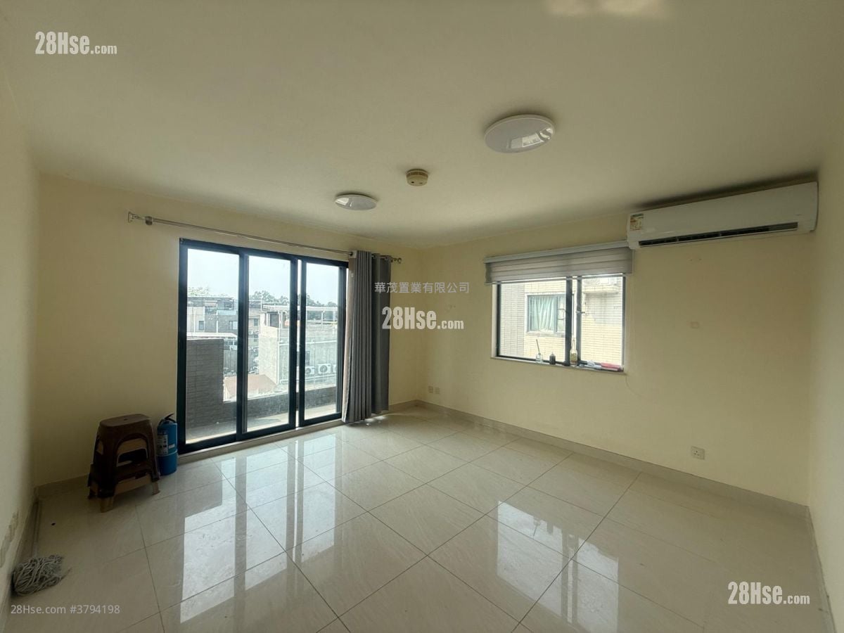 村屋 租盘 3 房 , 1 浴室 630 平方尺