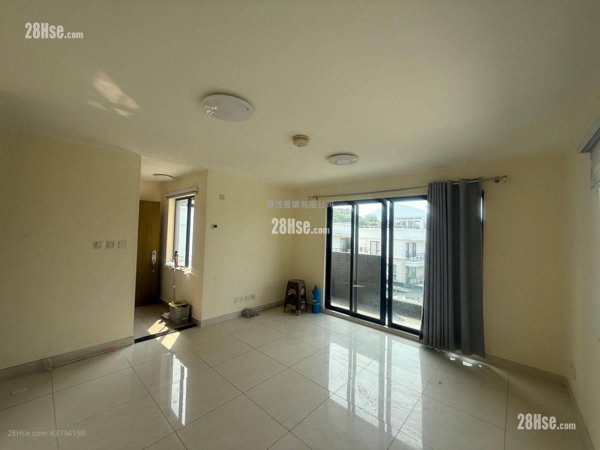 村屋 租盘 3 房 , 1 浴室 630 平方尺