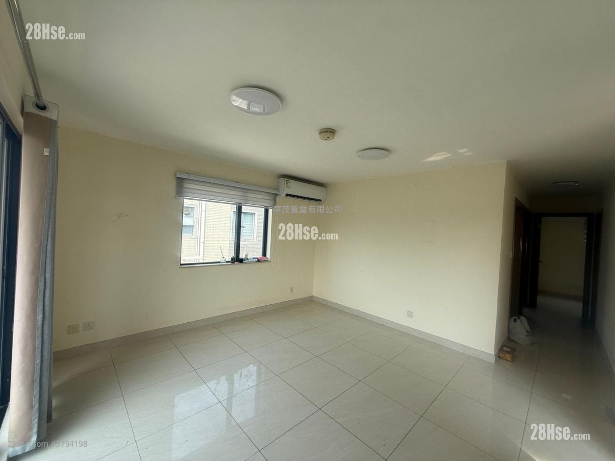 村屋 租盘 3 房 , 1 浴室 630 平方尺