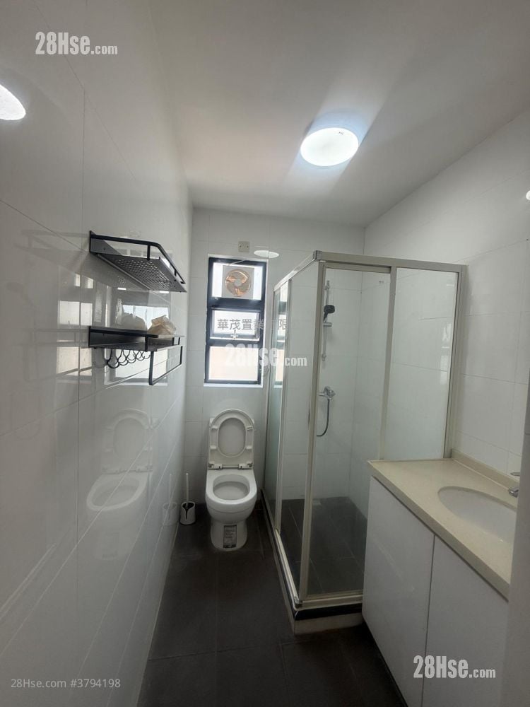 村屋 租盘 3 房 , 1 浴室 630 平方尺