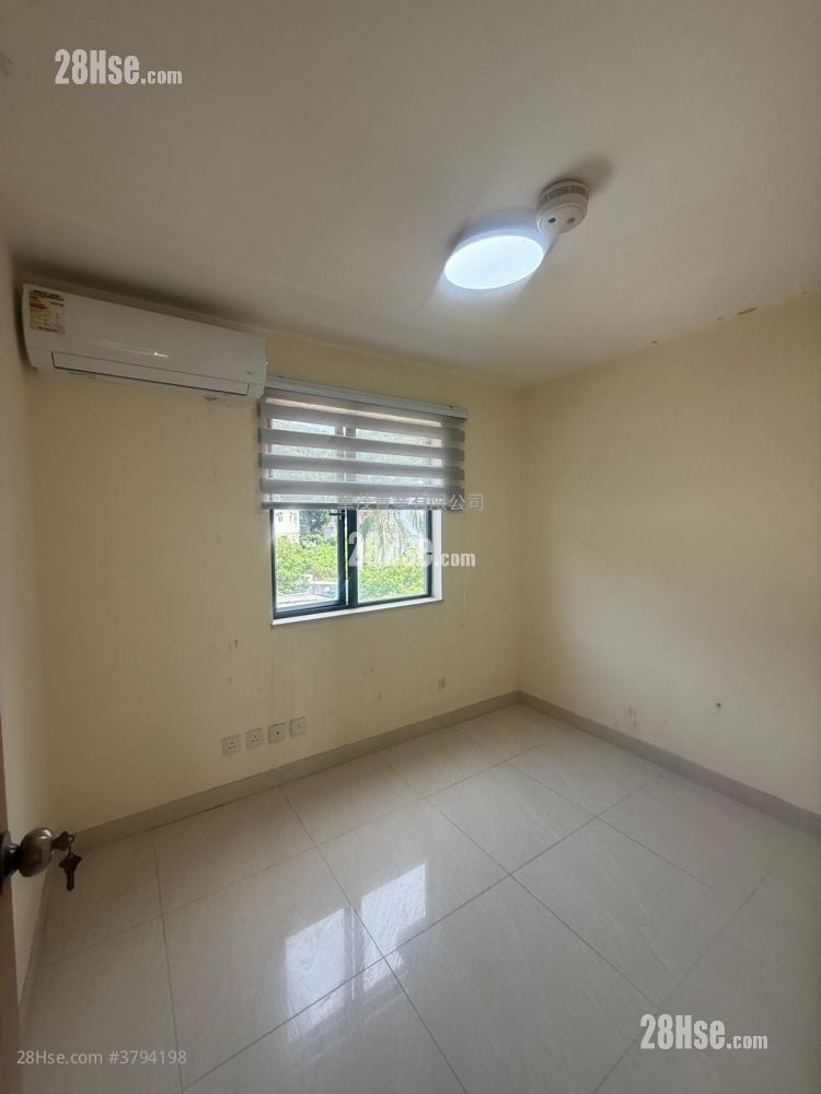 村屋 租盘 3 房 , 1 浴室 630 平方尺