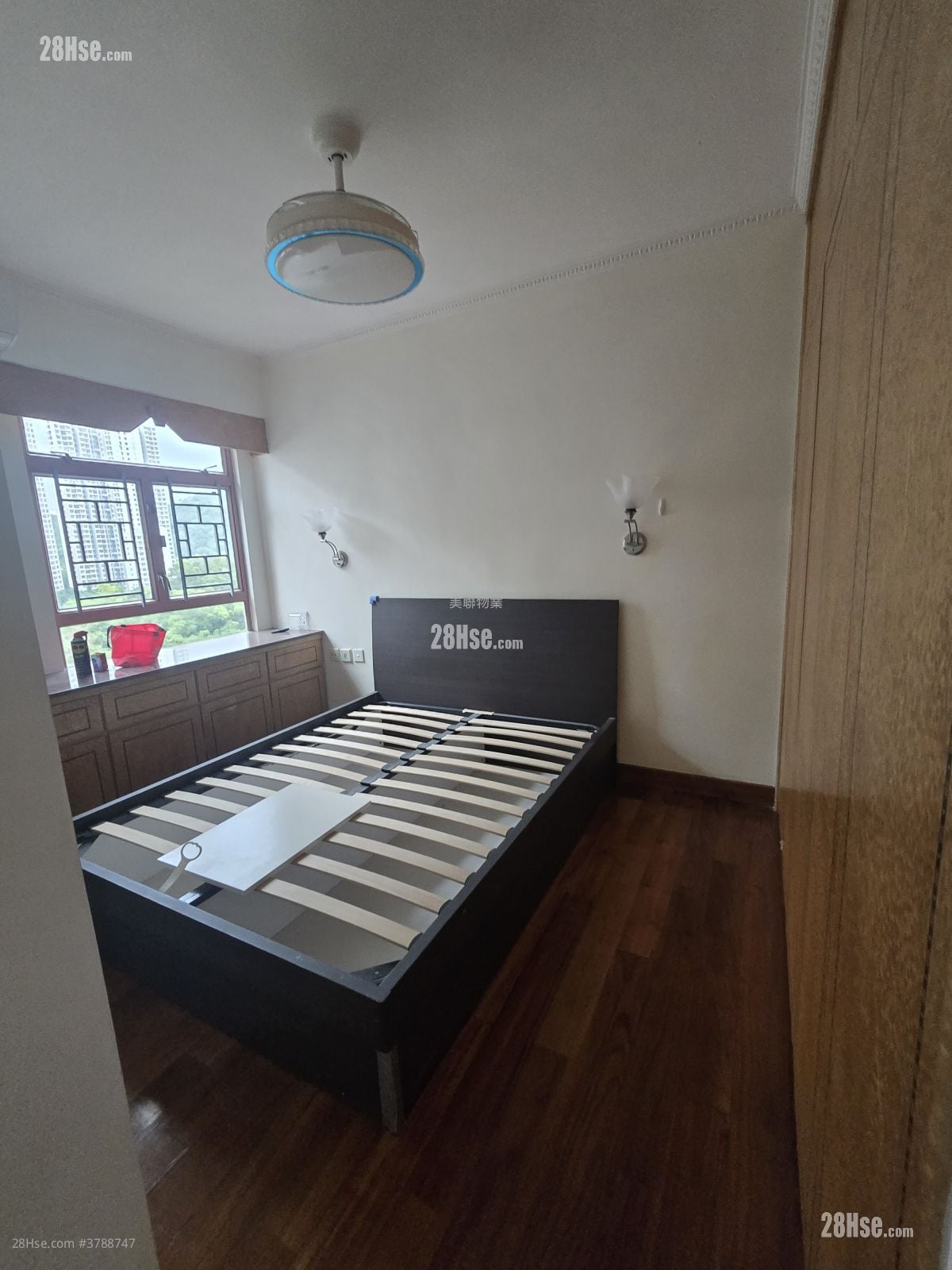 蔚翠花园 租盘 3 房 , 2 浴室 716 平方尺