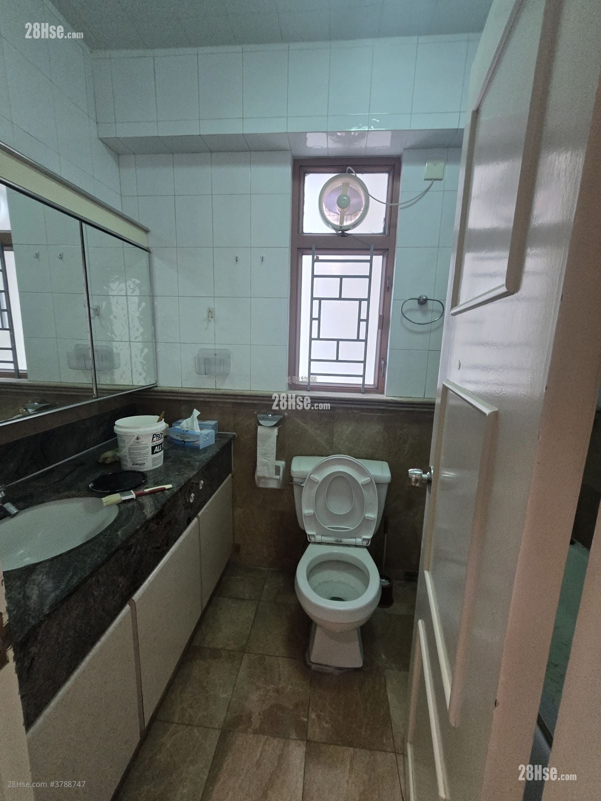 蔚翠花园 租盘 3 房 , 2 浴室 716 平方尺