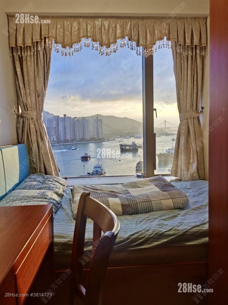 Ocean Pride Sell 4 Bedrooms , 2 Bathrooms 1,162 ft²