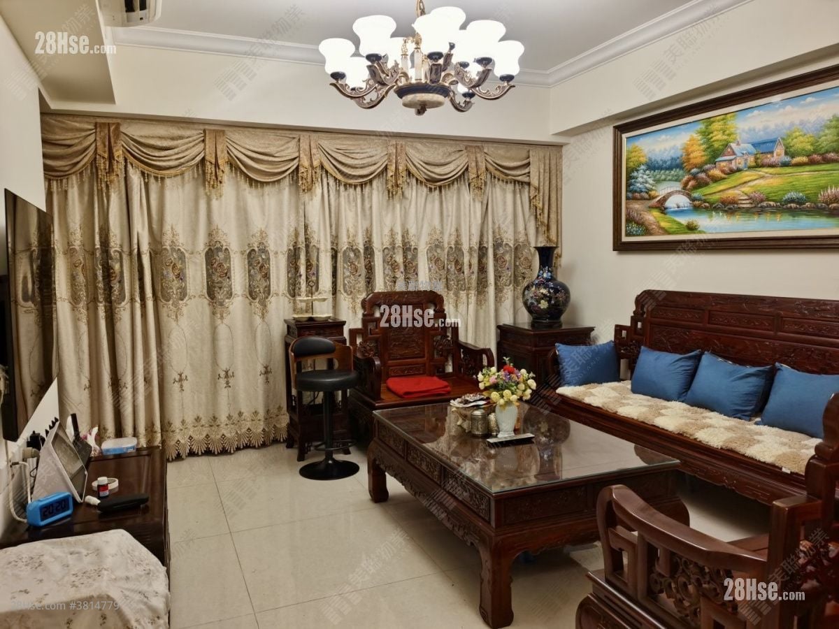 Ocean Pride Sell 4 Bedrooms , 2 Bathrooms 1,162 ft²