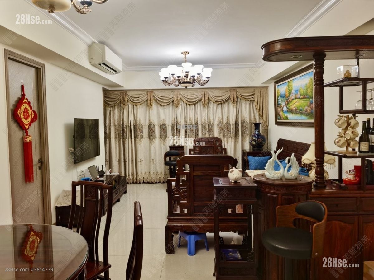 Ocean Pride Sell 4 Bedrooms , 2 Bathrooms 1,162 ft²