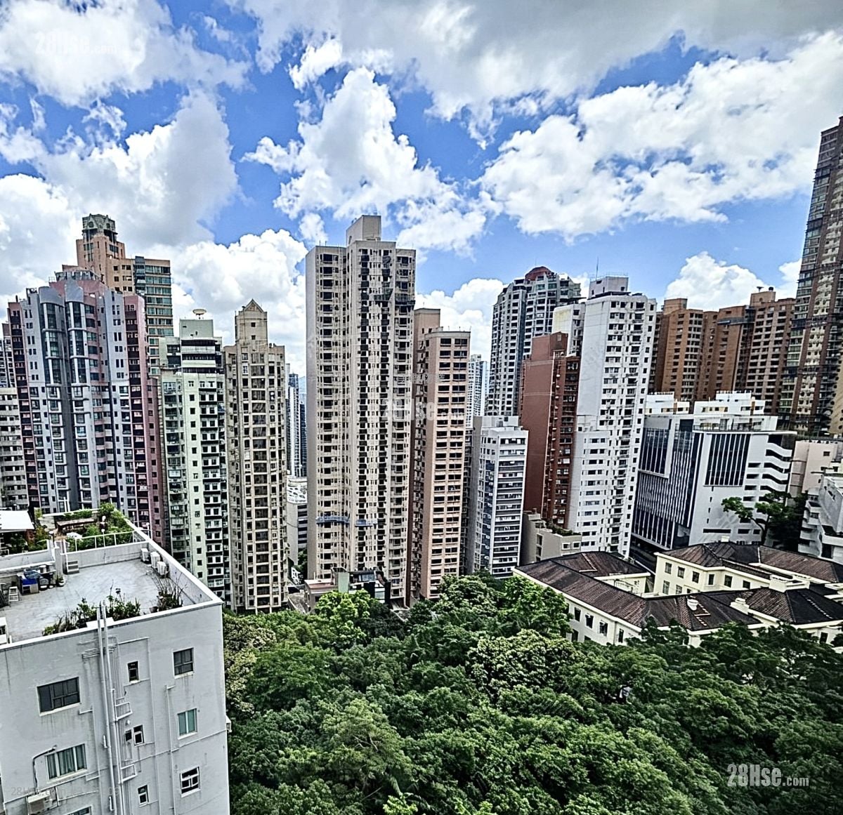 俊贤花园 售盘 3 房 , 2 浴室 899 平方尺