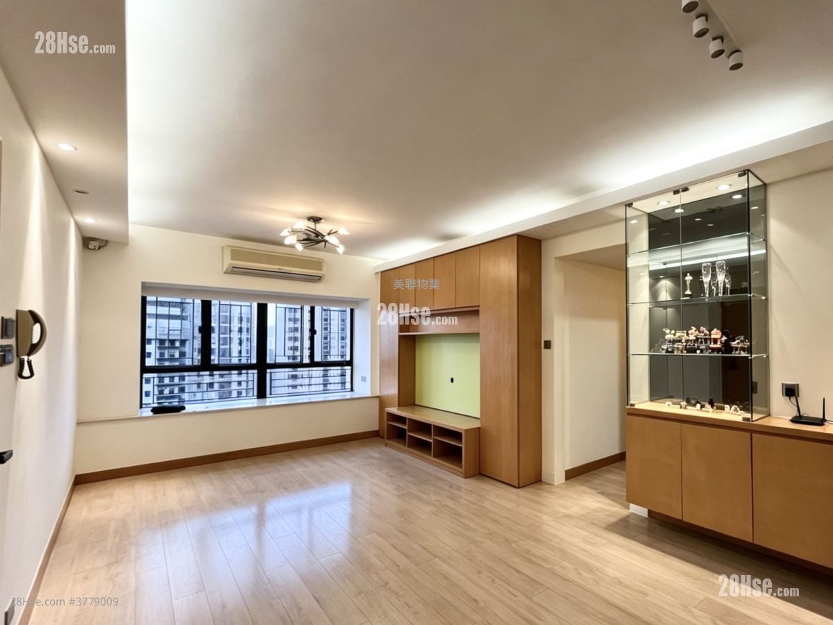 俊贤花园 售盘 3 房 , 2 浴室 899 平方尺