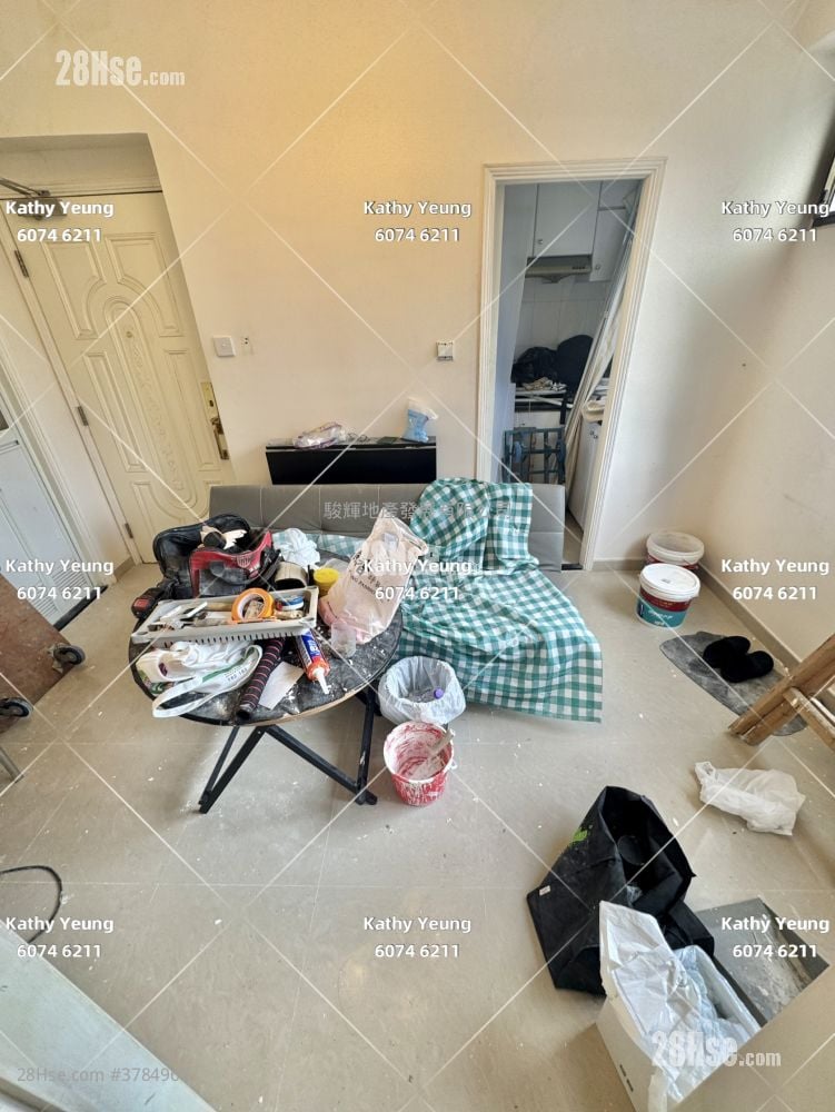 庇利金街13-25号 租盘 2 房 , 1 浴室 310 平方尺