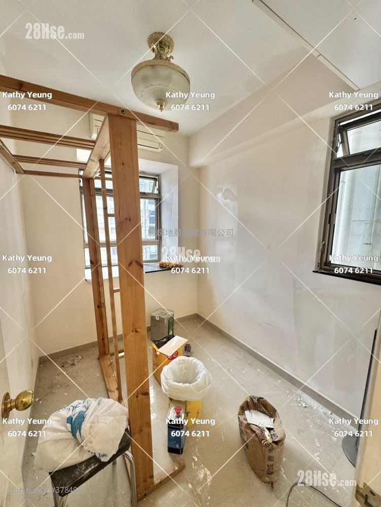 庇利金街13-25号 租盘 2 房 , 1 浴室 310 平方尺