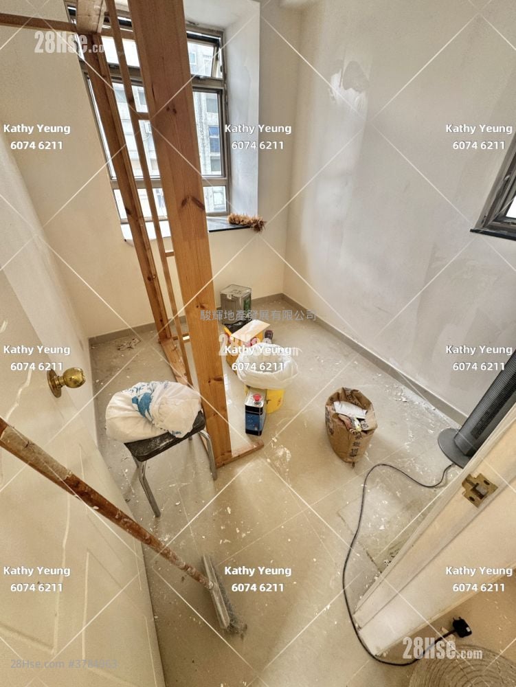 庇利金街13-25号 租盘 2 房 , 1 浴室 310 平方尺