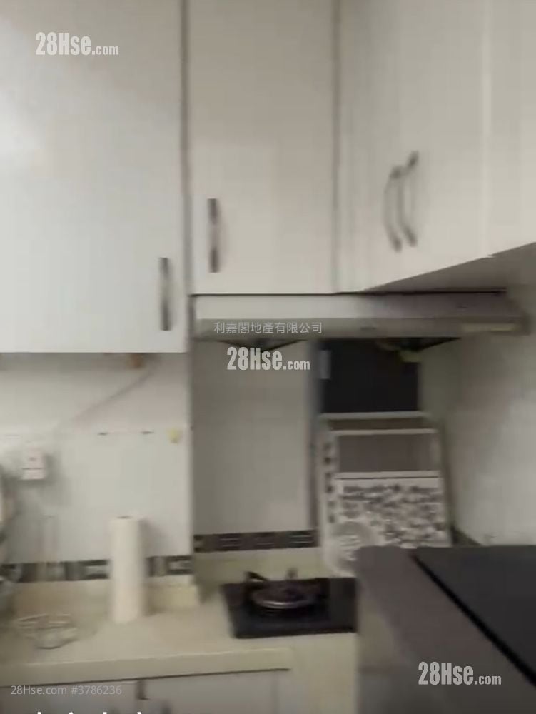 厨房: 南方大厦 售盘 2 房 , 1 浴室 504 平方尺