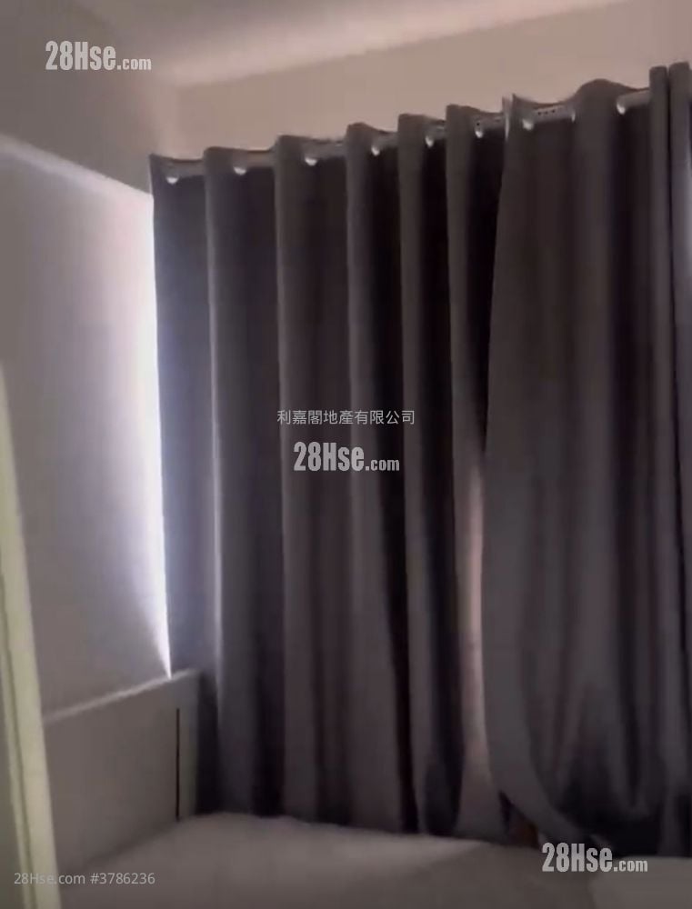 睡房 1: 南方大厦 售盘 2 房 , 1 浴室 504 平方尺