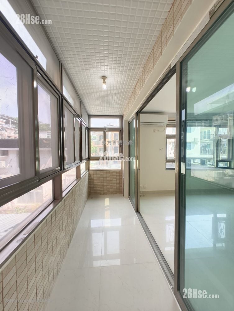 Village Rental 3 Bedrooms , 2 Bathrooms 700 ft²