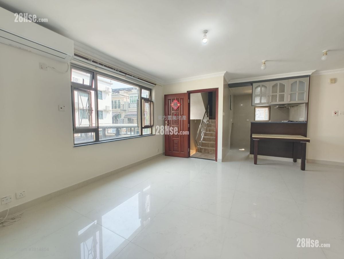 Village Rental 3 Bedrooms , 2 Bathrooms 700 ft²