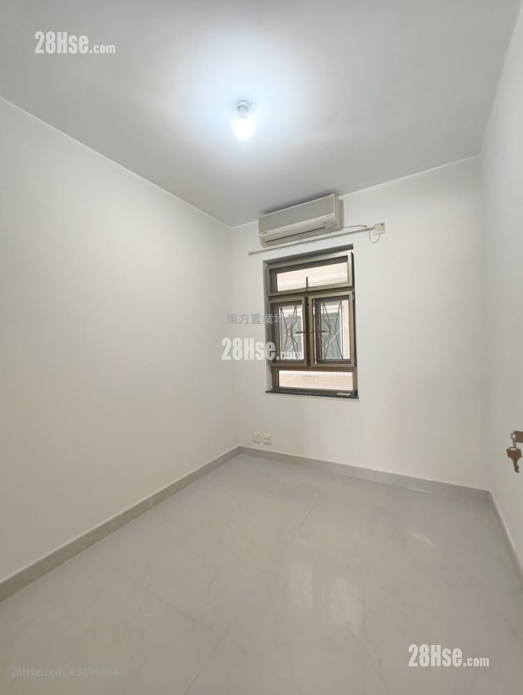 Village Rental 3 Bedrooms , 2 Bathrooms 700 ft²