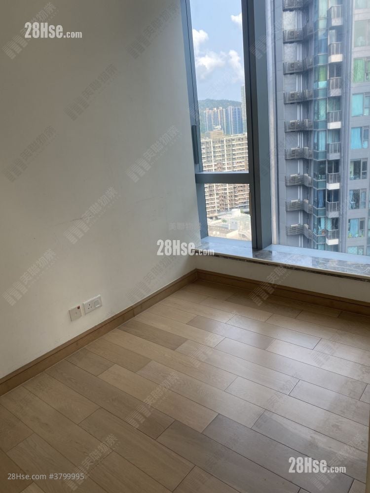 The Parkside 租盘 3 房 , 2 浴室 750 平方尺