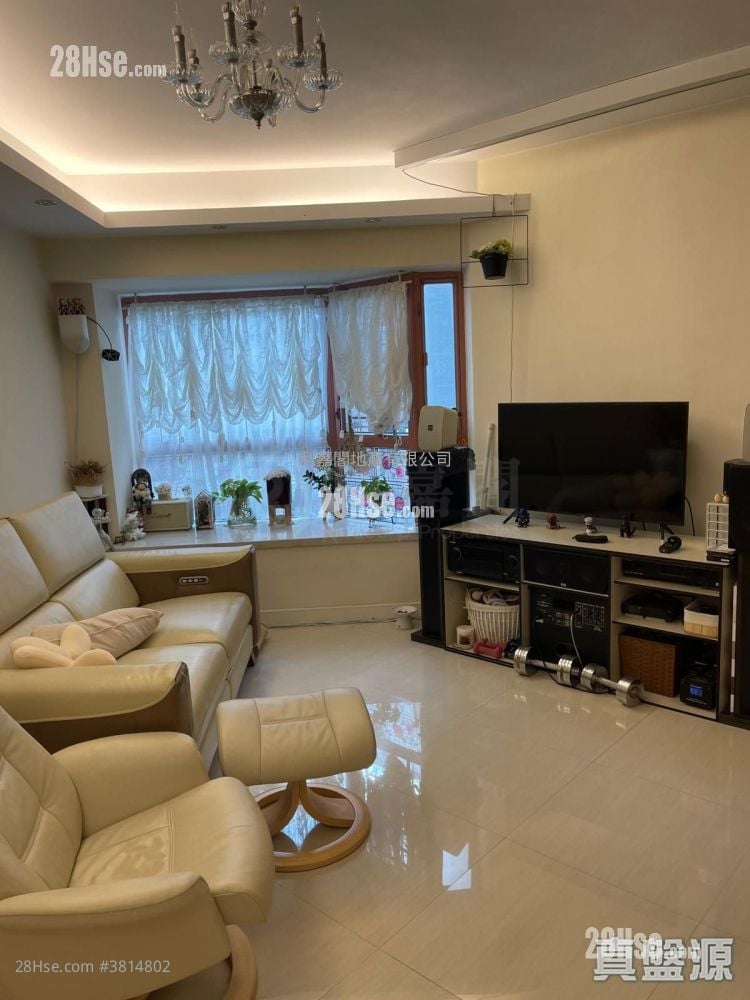 蔚翠花園 售盤 3 房 , 2 浴室 716 平方呎