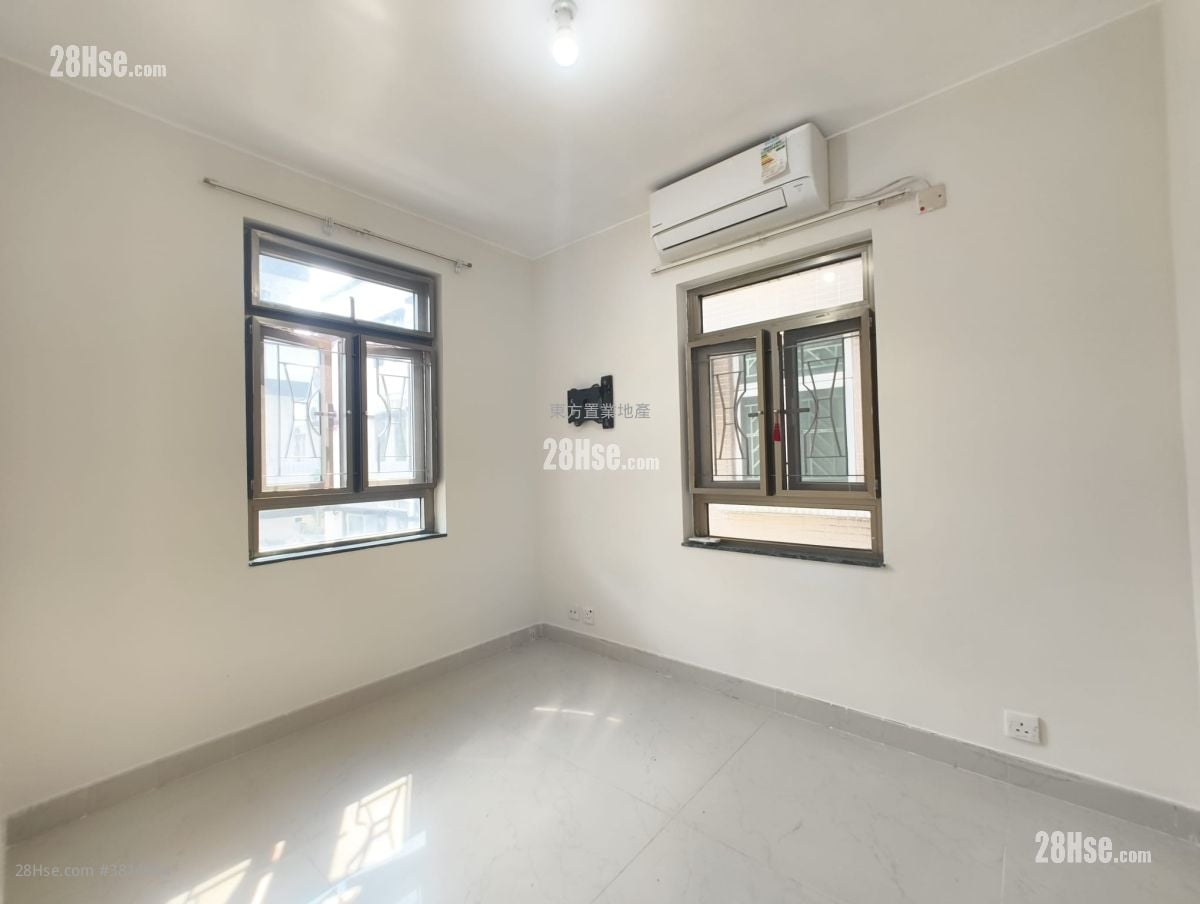 Village Rental 3 Bedrooms , 2 Bathrooms 700 ft²