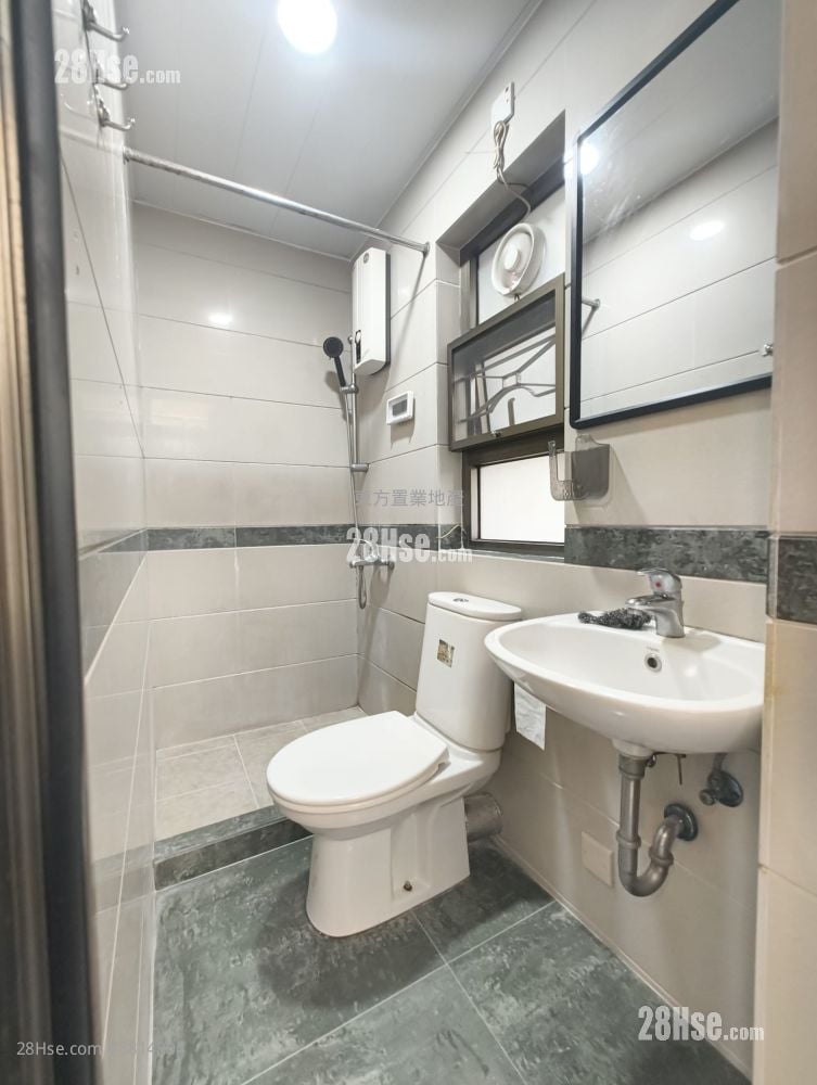 Village Rental 3 Bedrooms , 2 Bathrooms 700 ft²