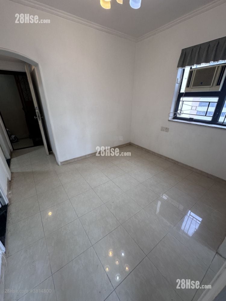 Kwai Chung Centre Rental 2 Bedrooms , 1 Bathroom 353 ft²