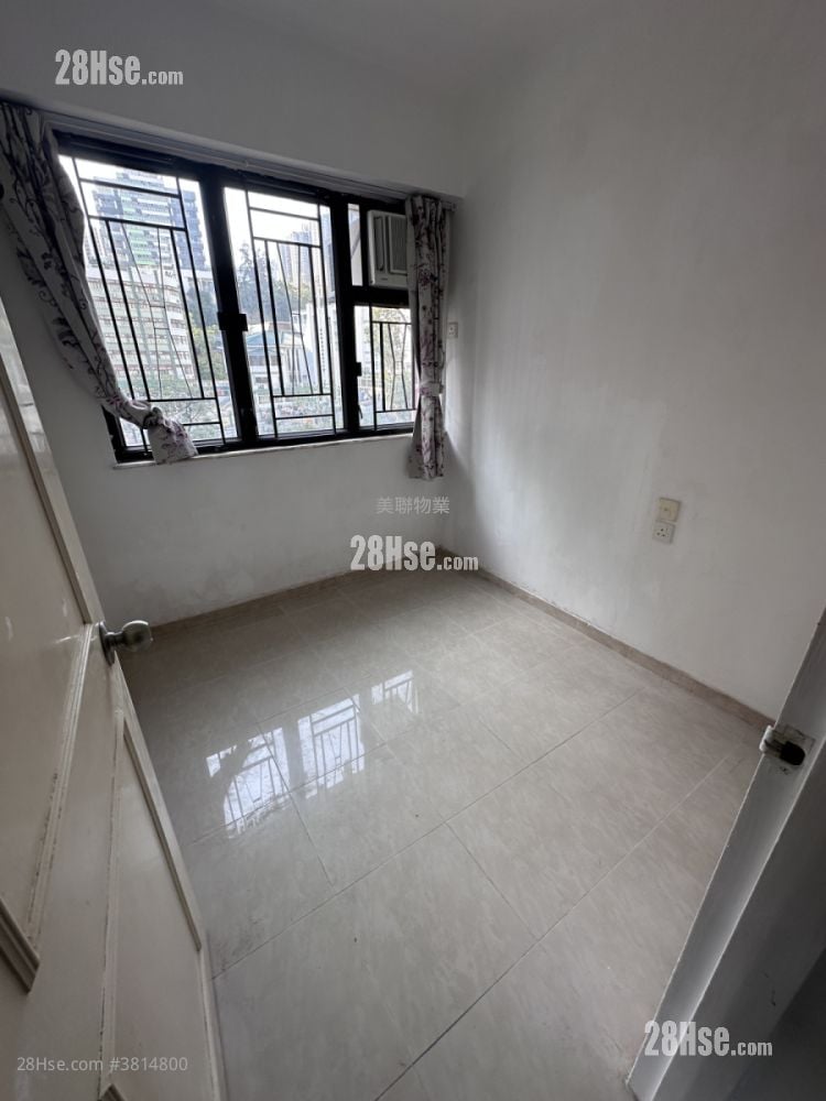 Kwai Chung Centre Rental 2 Bedrooms , 1 Bathroom 353 ft²