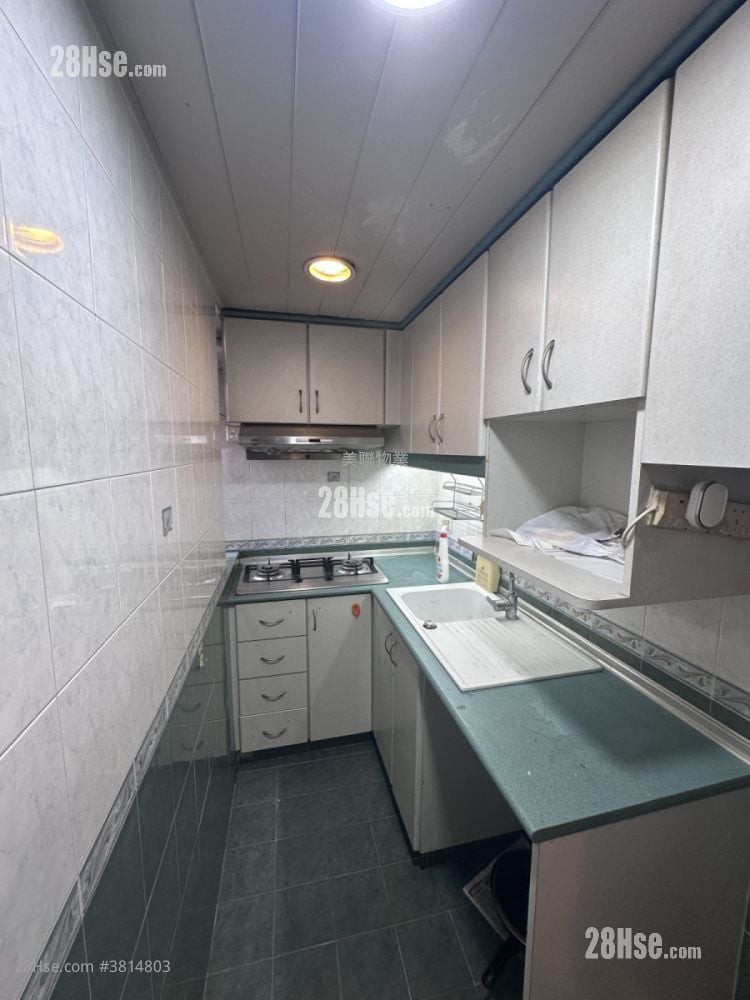 Kwai Chung Centre Rental 2 Bedrooms , 1 Bathroom 353 ft²