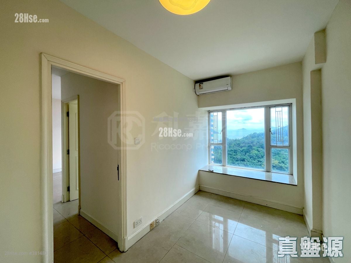 Metro Town Rental 2 Bedrooms , 1 Bathroom 476 ft²