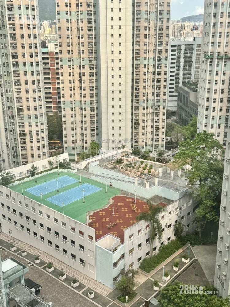 Fu Keung Court Sell 3 Bedrooms , 1 Bathroom 577 ft²