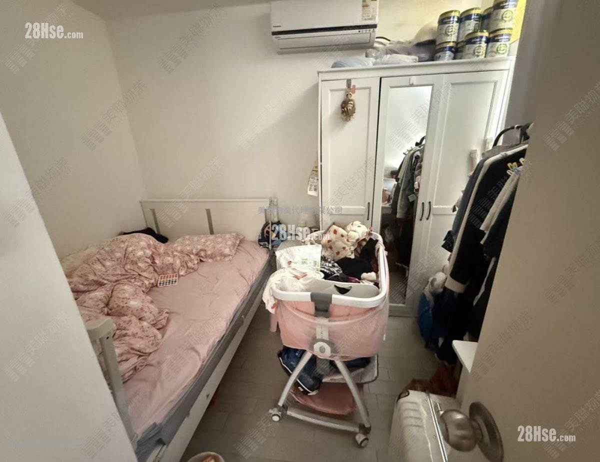 Choi Ming Court Sell 2 Bedrooms 506 ft²