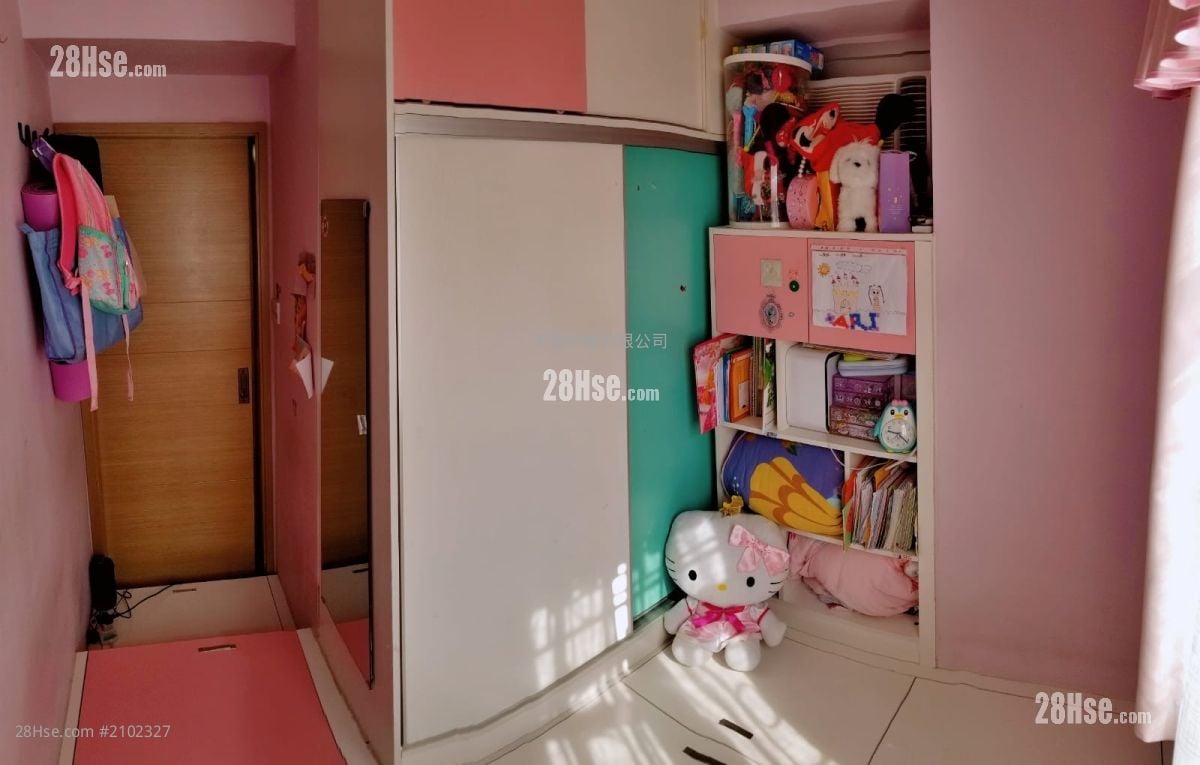 Sunshine Plaza Rental 2 Bedrooms , 1 Bathroom