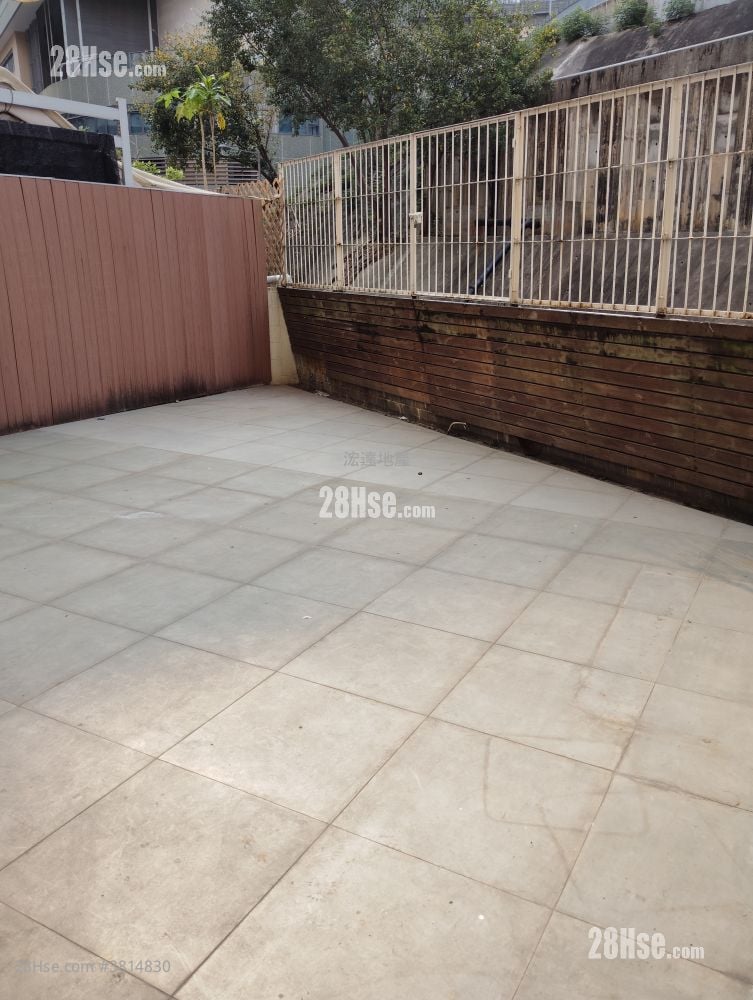 Hong Fai Building Rental 2 Bedrooms , 1 Bathroom 210 ft²