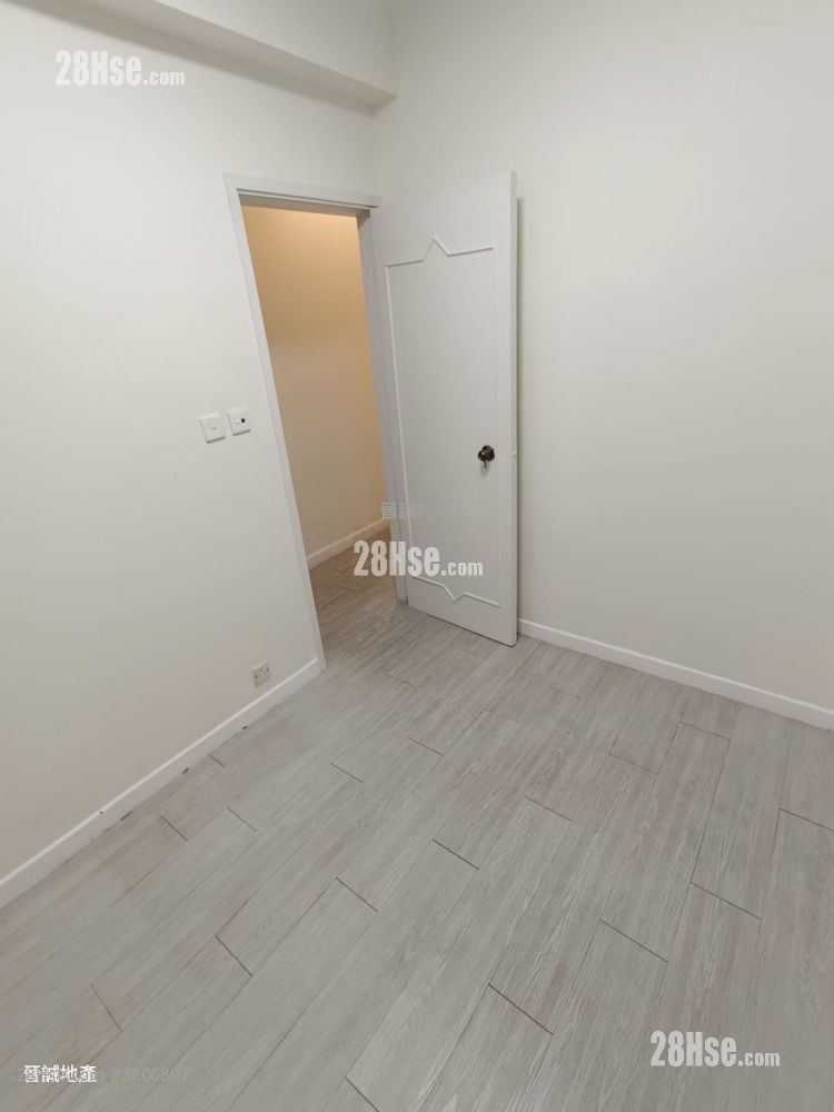 浪翠园 租盘 4 房 , 2 浴室 747 平方尺