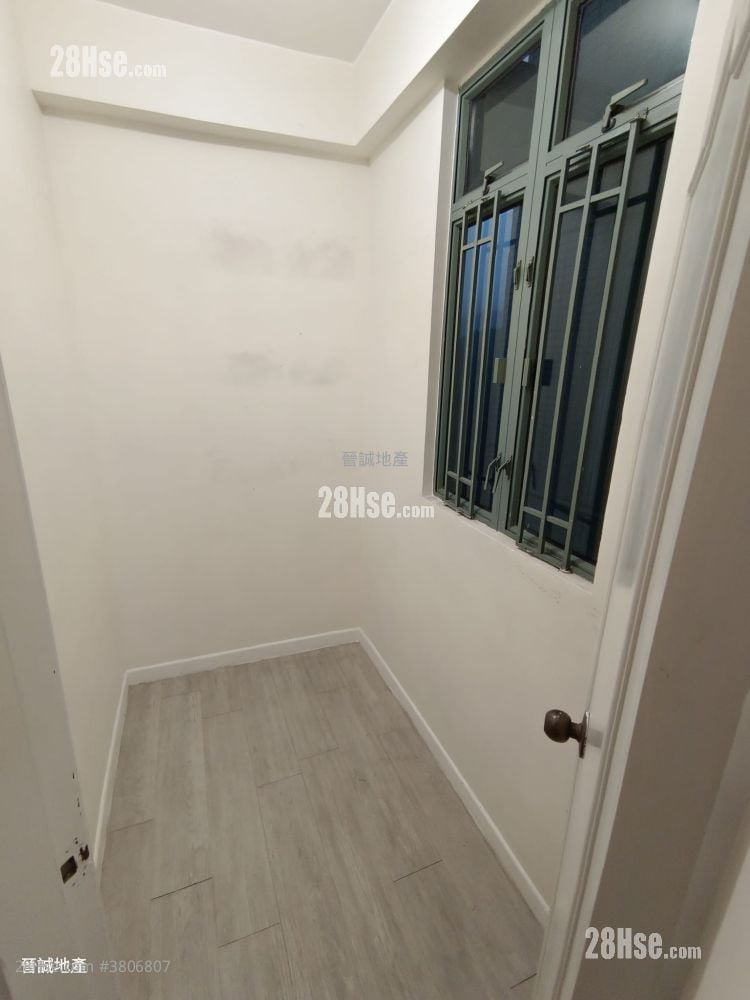 浪翠园 租盘 4 房 , 2 浴室 747 平方尺