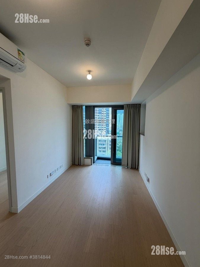 Monaco Sell 2 Bedrooms , 1 Bathroom 446 ft²