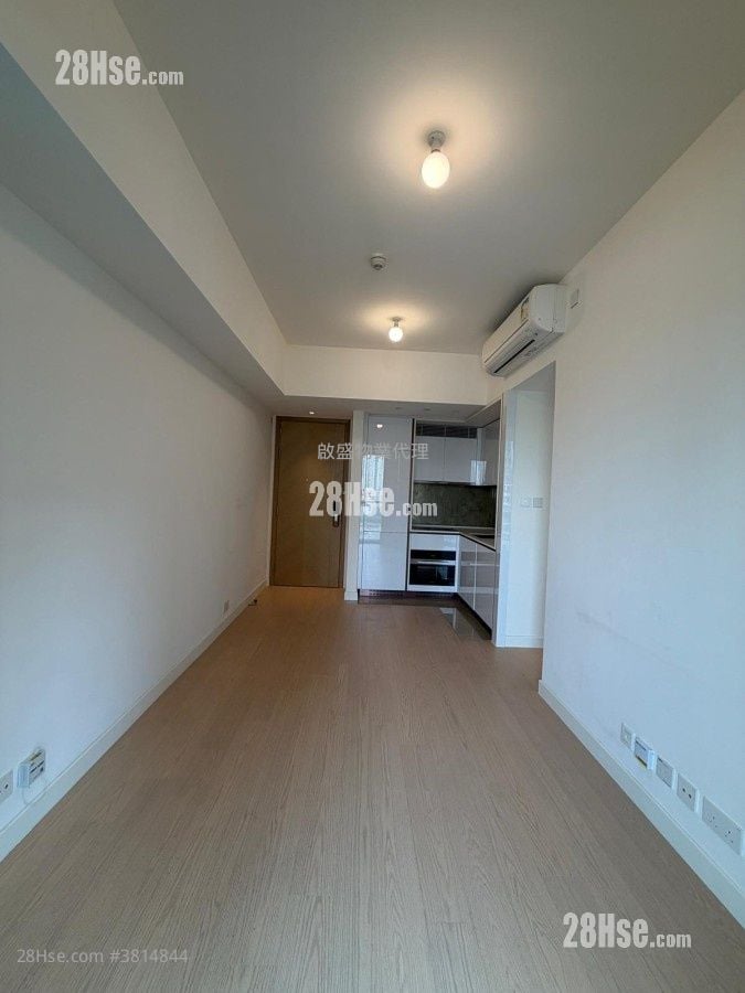 Monaco Sell 2 Bedrooms , 1 Bathroom 446 ft²