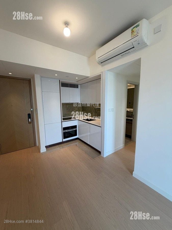Monaco Sell 2 Bedrooms , 1 Bathroom 446 ft²
