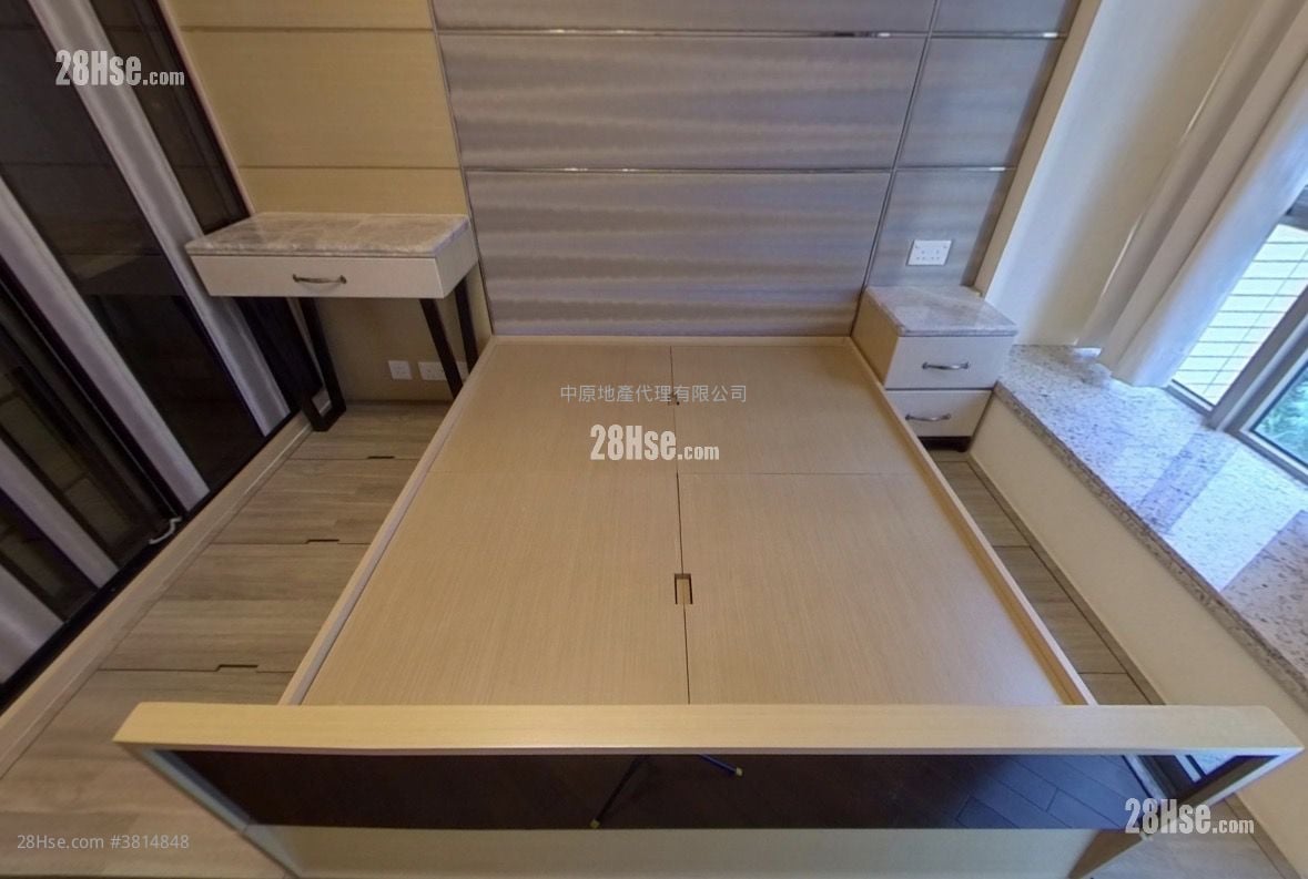 逸珑湾 租盘 2 房 637 平方尺