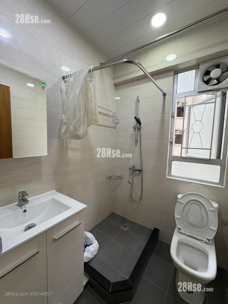 金凤阁 租盘 3 房 , 1 浴室 530 平方尺