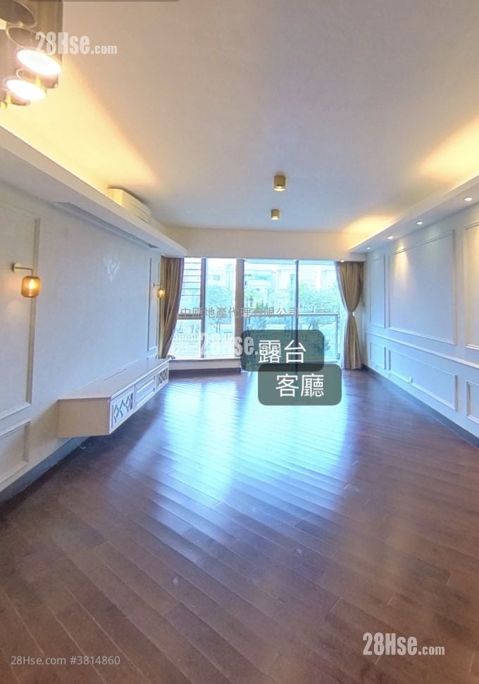 Mayfair By The Sea Rental 1,400 ft²