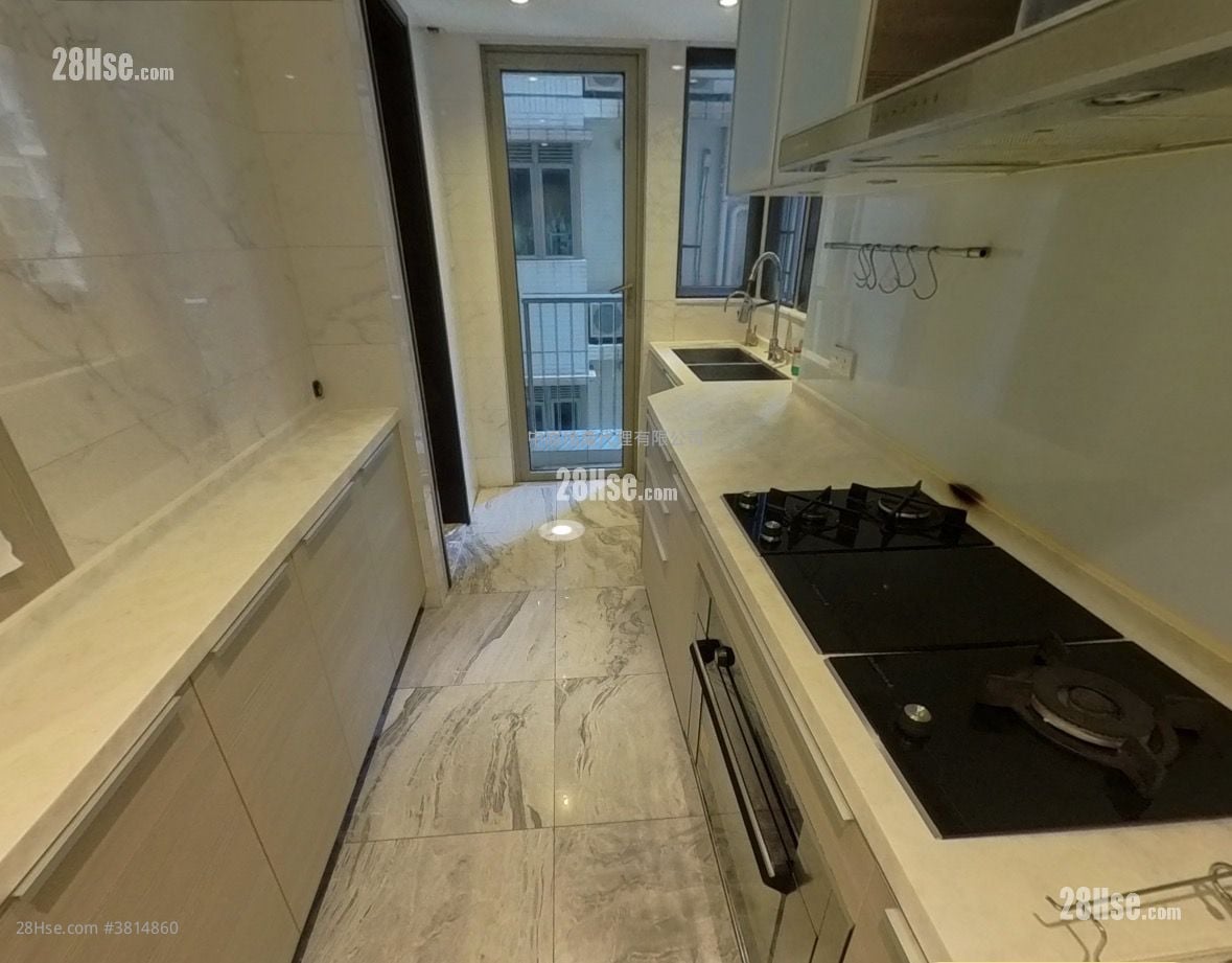 Mayfair By The Sea Rental 1,400 ft²