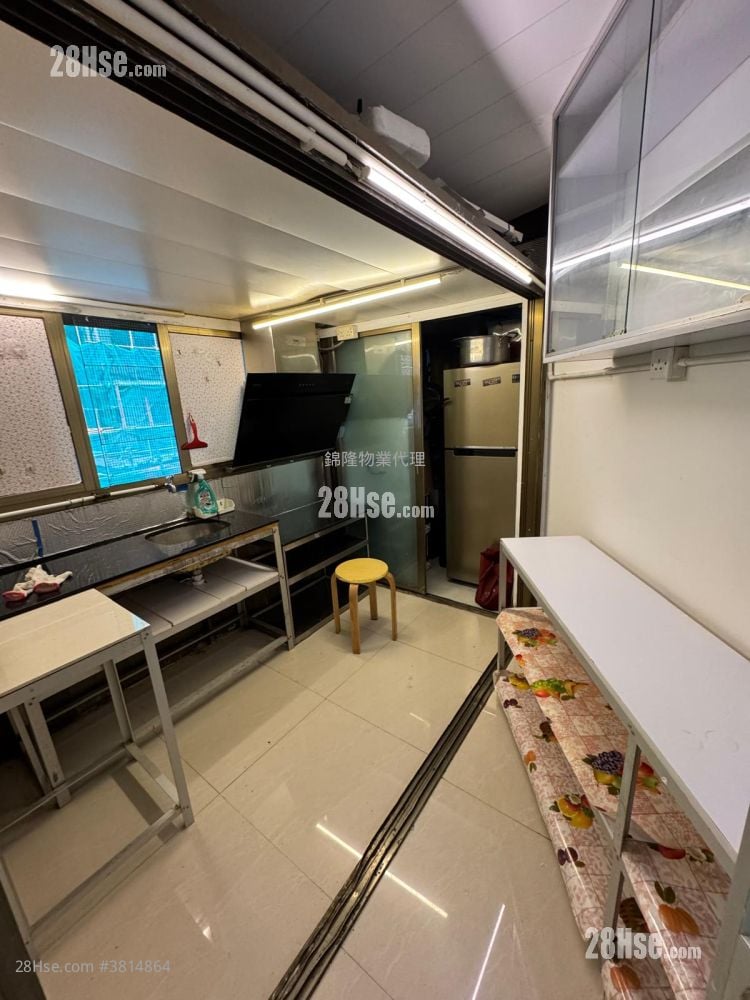 On Wo Gardens Rental 2 Bedrooms , 1 Bathroom 363 ft²