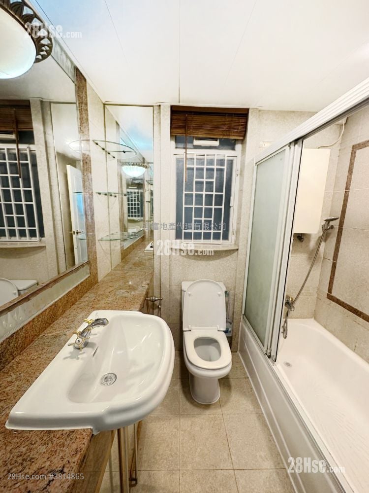 海逸豪园 租盘 4 房 , 2 浴室 1,113 平方尺