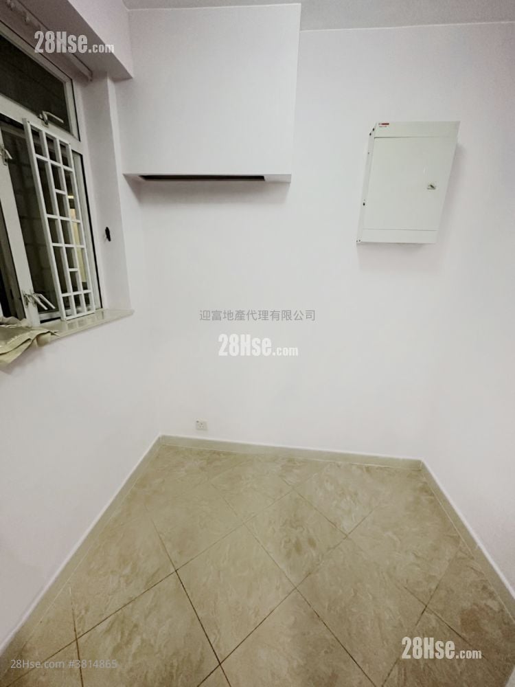 海逸豪园 租盘 4 房 , 2 浴室 1,113 平方尺