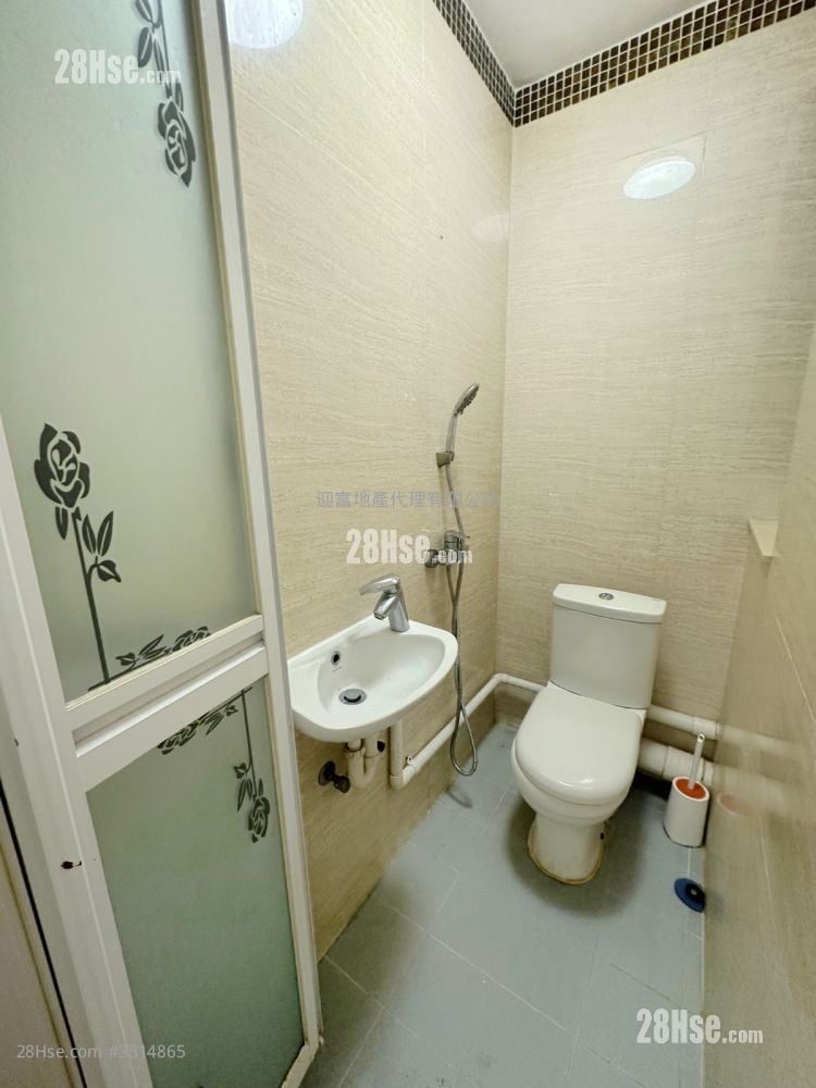 海逸豪园 租盘 4 房 , 2 浴室 1,113 平方尺