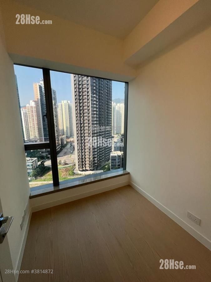 Monaco 售盤 3 房 , 2 浴室 727 平方呎