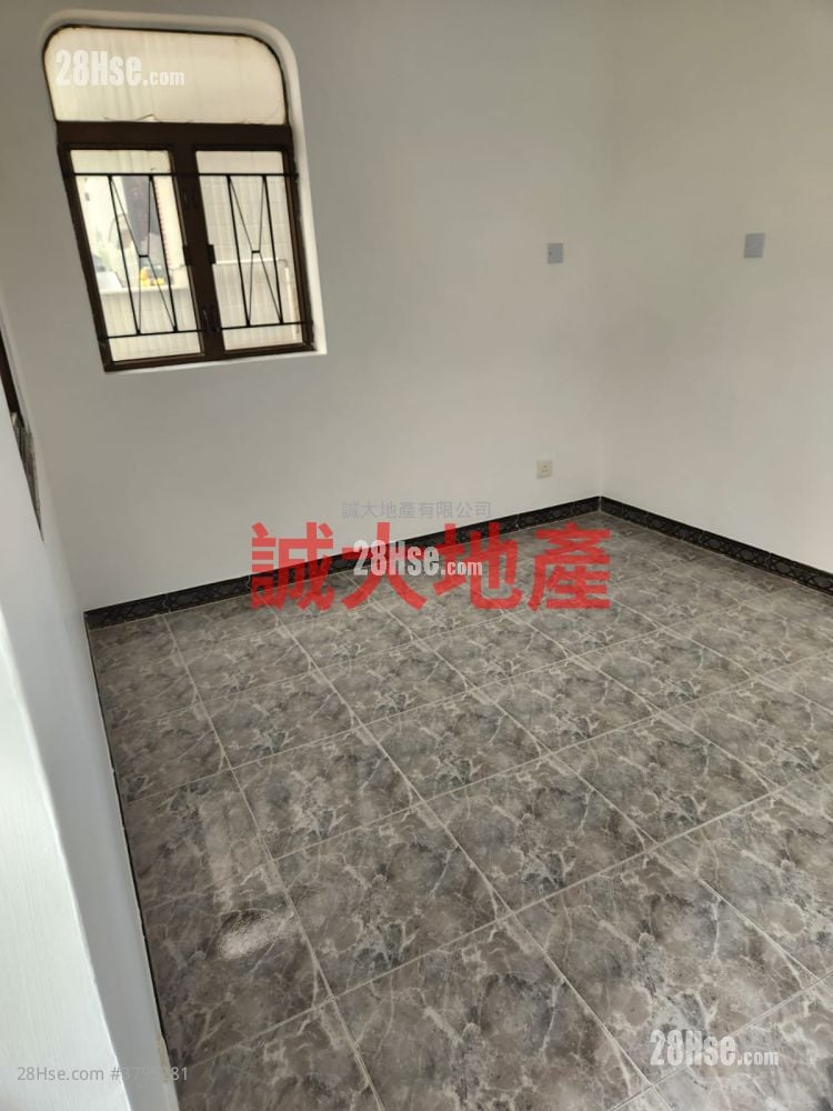 Village Rental 1 Bedroom , 1 Bathroom 400 ft²