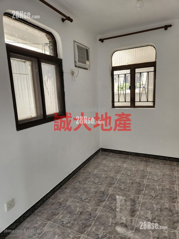 Village Rental 1 Bedroom , 1 Bathroom 400 ft²