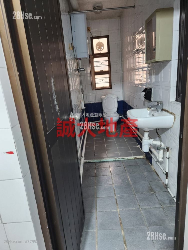 Village Rental 1 Bedroom , 1 Bathroom 400 ft²