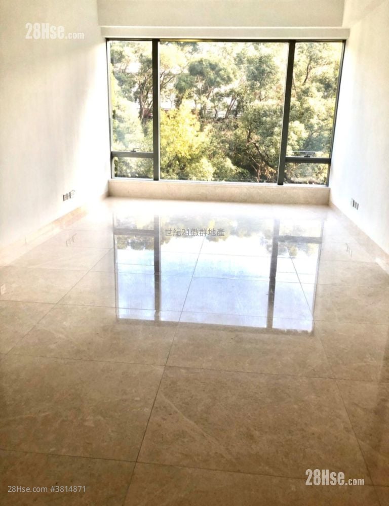 Cristallo Rental 4 Bedrooms , 2 Bathrooms 1,304 ft²